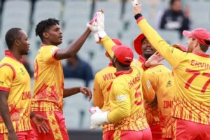 Zimbabwe চট্টগ্রামে প্রথম দিনের মিশ্র পর স্পিন-নেতৃত্বে প্রত্যাবর্তনের পরিকল্পনা করছে