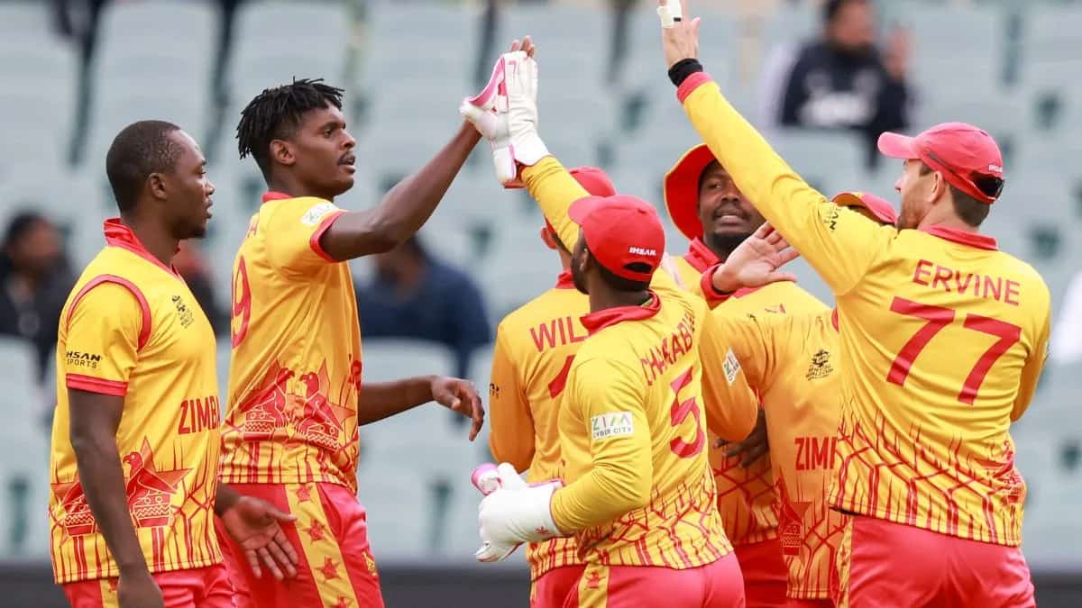 Zimbabwe চট্টগ্রামে প্রথম দিনের মিশ্র পর স্পিন-নেতৃত্বে প্রত্যাবর্তনের পরিকল্পনা করছে